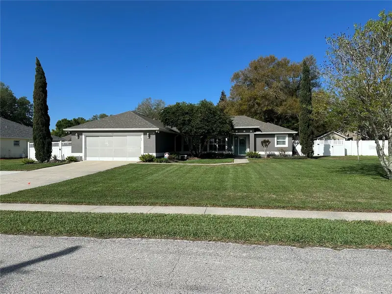 417 Anderson Dr, FL