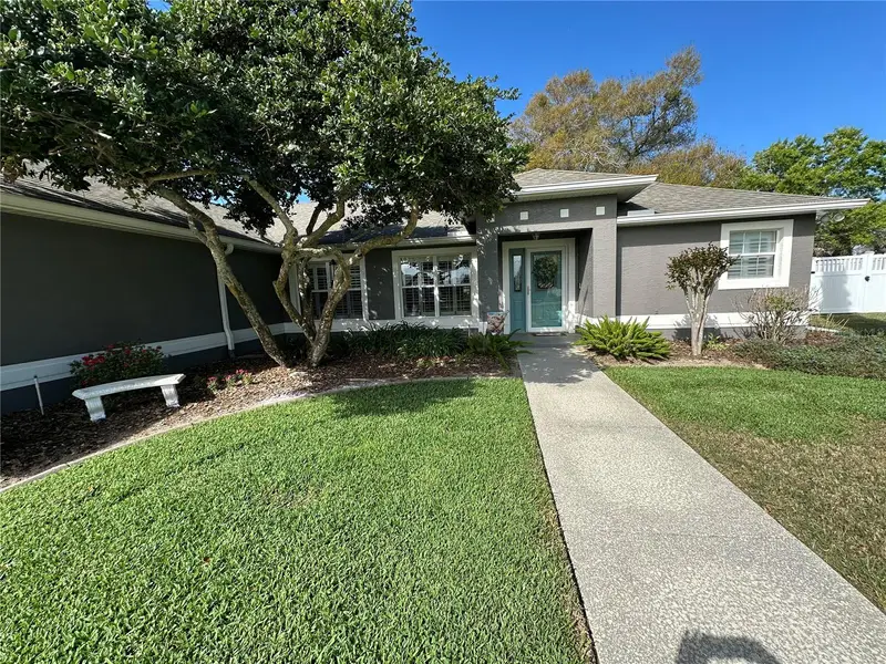 417 Anderson Dr, FL