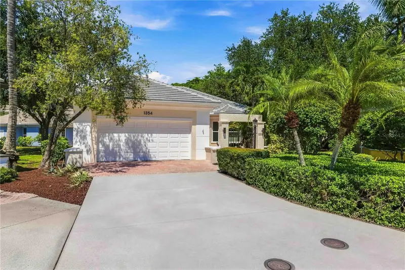 1354 Tearose Pl, FL