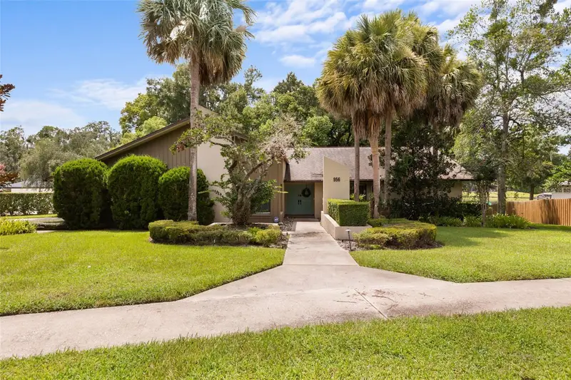 956 Stonewood Ln, FL
