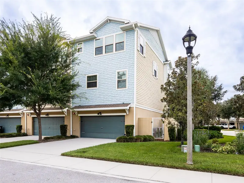 459 Portico Ct, FL