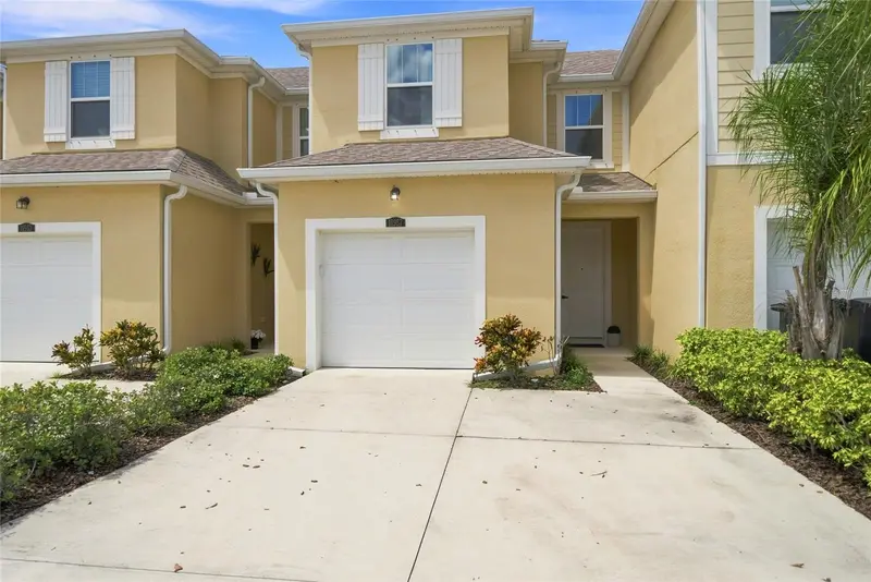 11957 Sky Acres Ter, FL