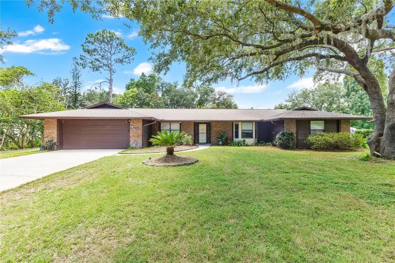 3292 Majestic Oak Dr, FL
