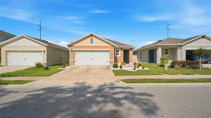 324 Gina Ln, FL