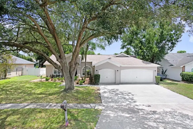3005 Folklore Dr, FL