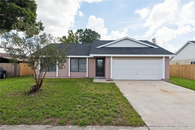 5588 Garden Grove Cir, FL