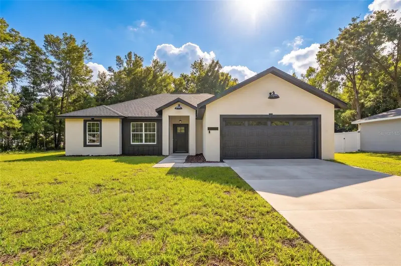 1 Walnut Dr, FL