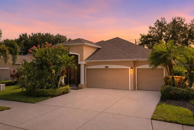 295 Londonderry Dr, FL