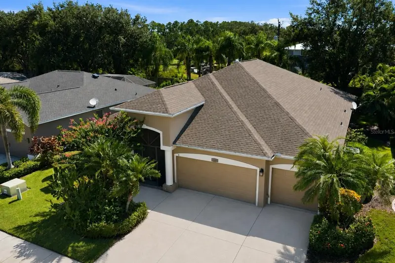 295 Londonderry Dr, FL