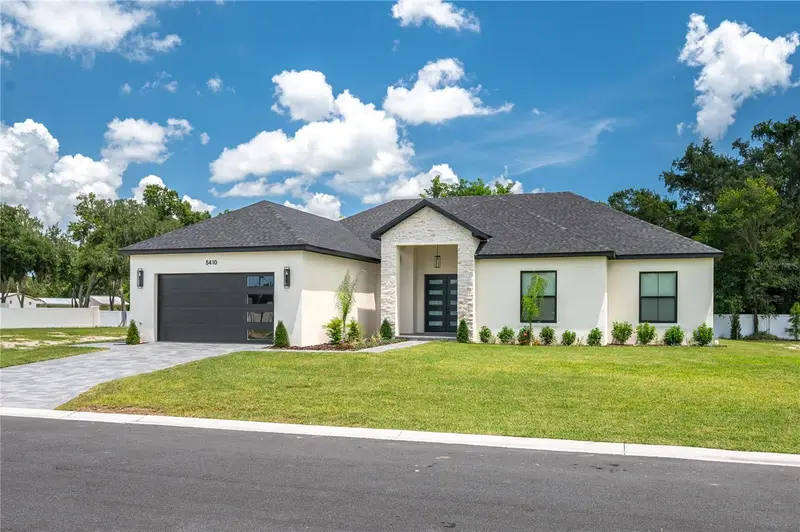5410 Parker Estates Loop, FL