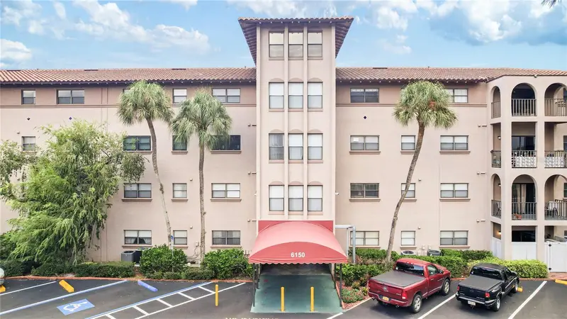 6150 Gulfport Blvd S #202, FL