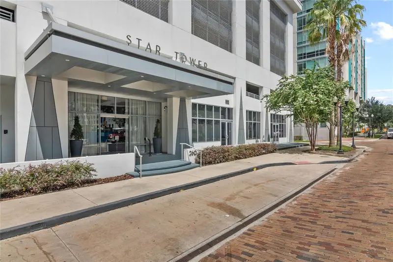 260 S Osceola Ave #1602, FL