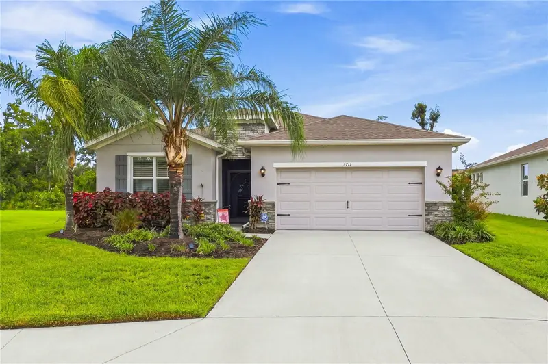 5711 Oak Bridge Ct, FL