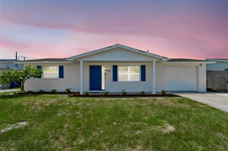 1467 Classic Dr, FL