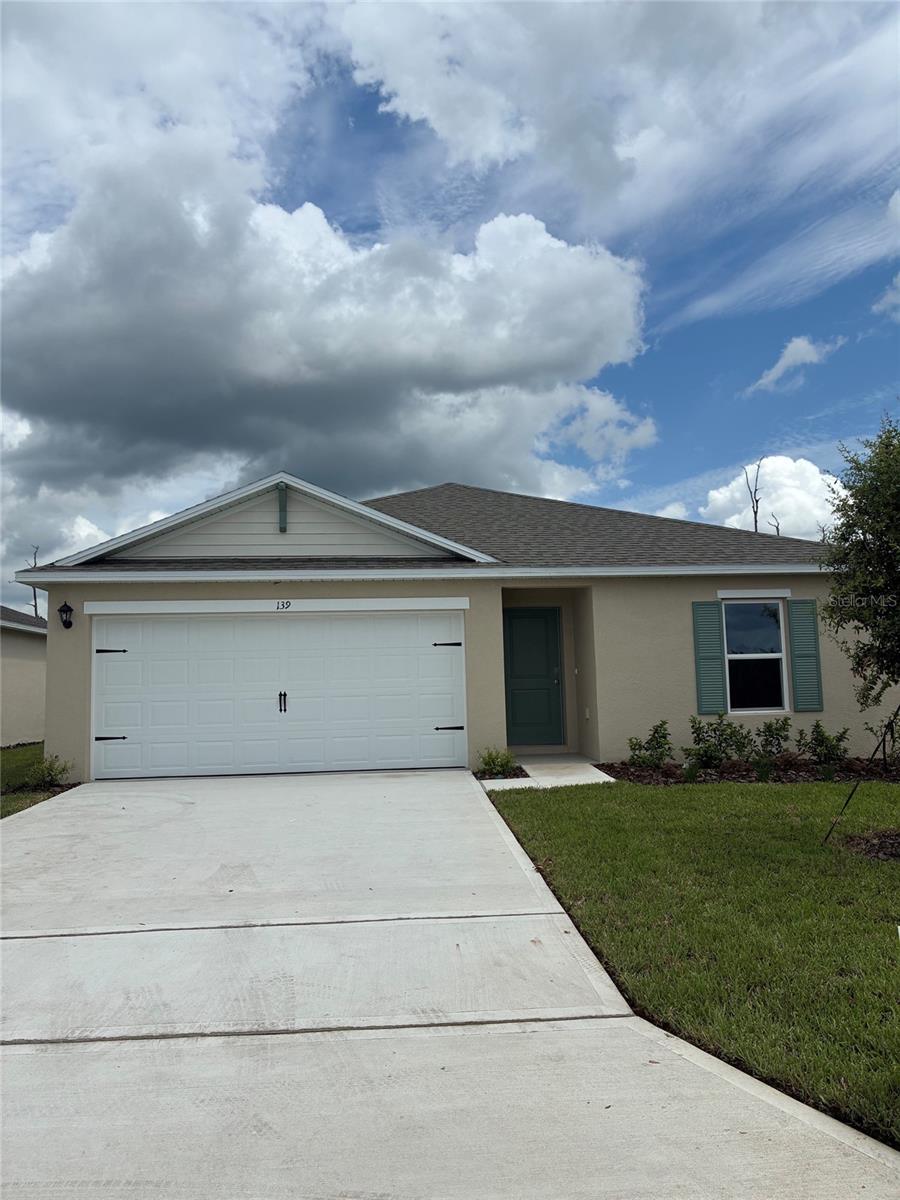 139 Heirloom Dr, FL