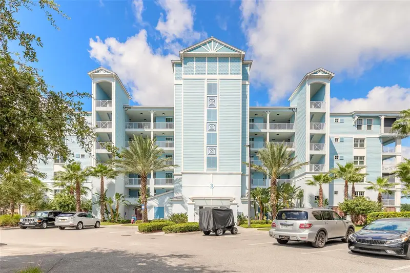3 Riverwalk Dr #602, FL