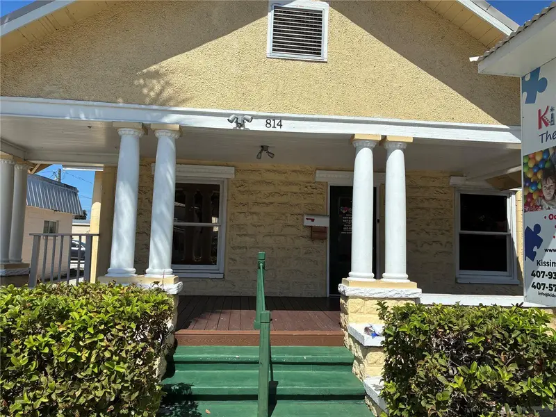 814 N Main St, FL