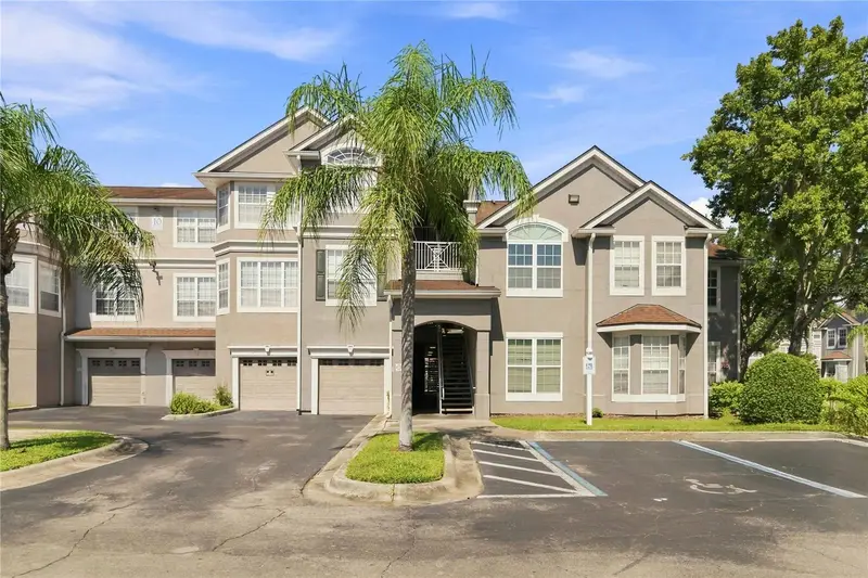 3379 S Kirkman Rd #1027, FL