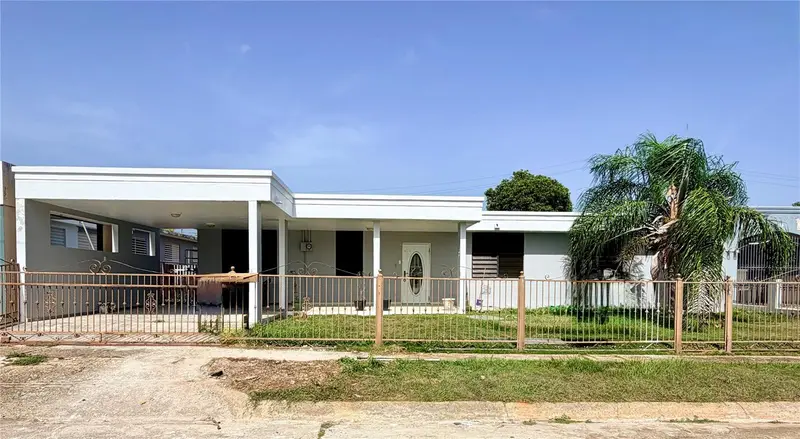 #131 Calle Harrison Base Ramey, PR
