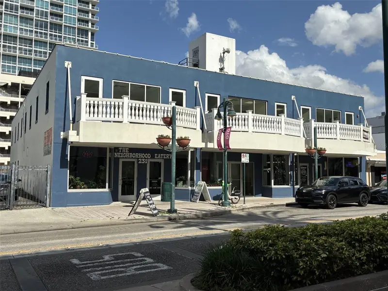 227 N Magnolia Ave #206, FL