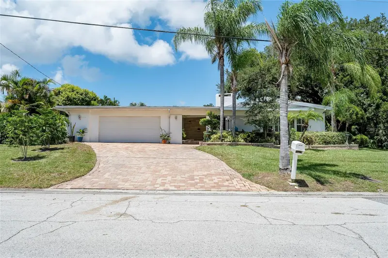 Dunedin listing