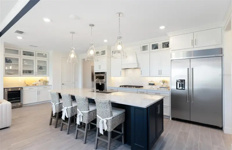 289 Crystal Wood Drive, FL
