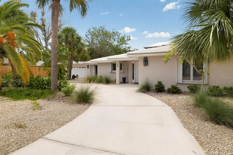 708 Garfield Dr, FL