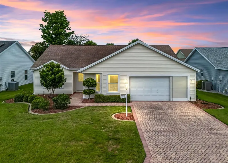 1506 Aquino Ln, FL