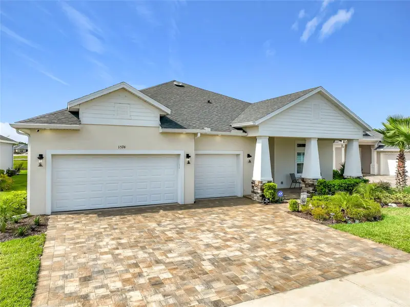 1576 Lake Reserve Dr, FL