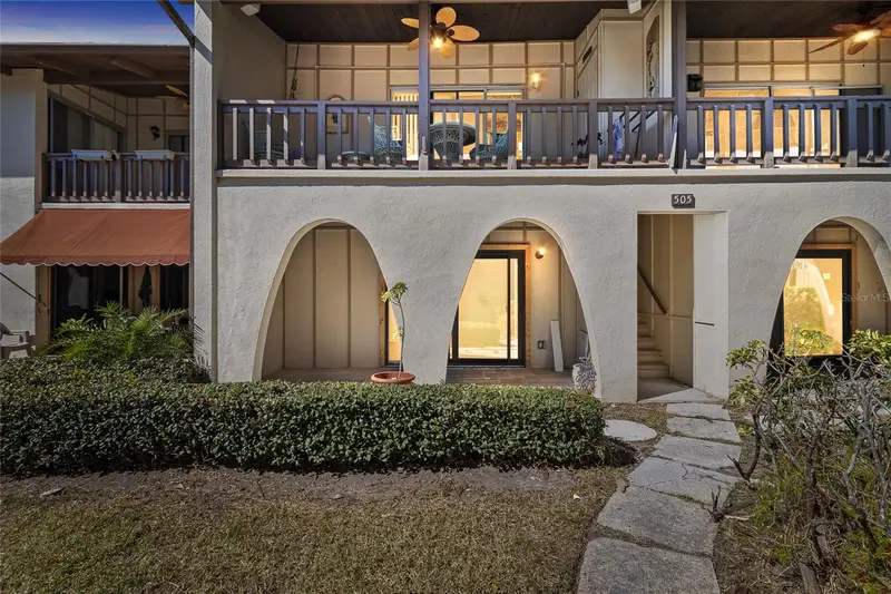 505 Plaza Seville Ct #9, FL