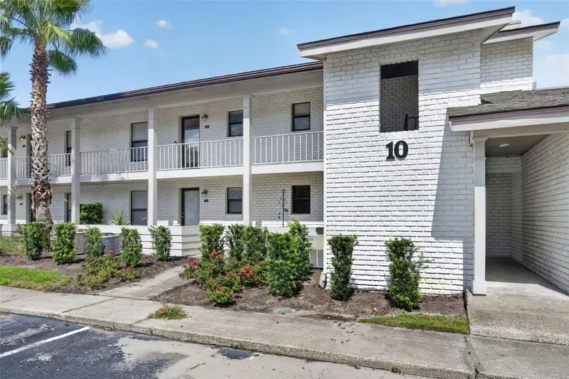 3004 Plaza Terrace Dr #3004, FL