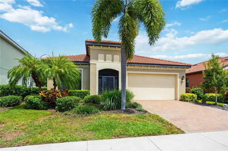 23781 Waverly Cir, FL