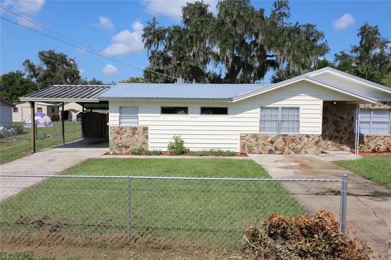 2620 Howard St, FL