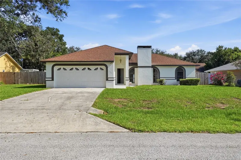 734 Lamp Post Ln, FL