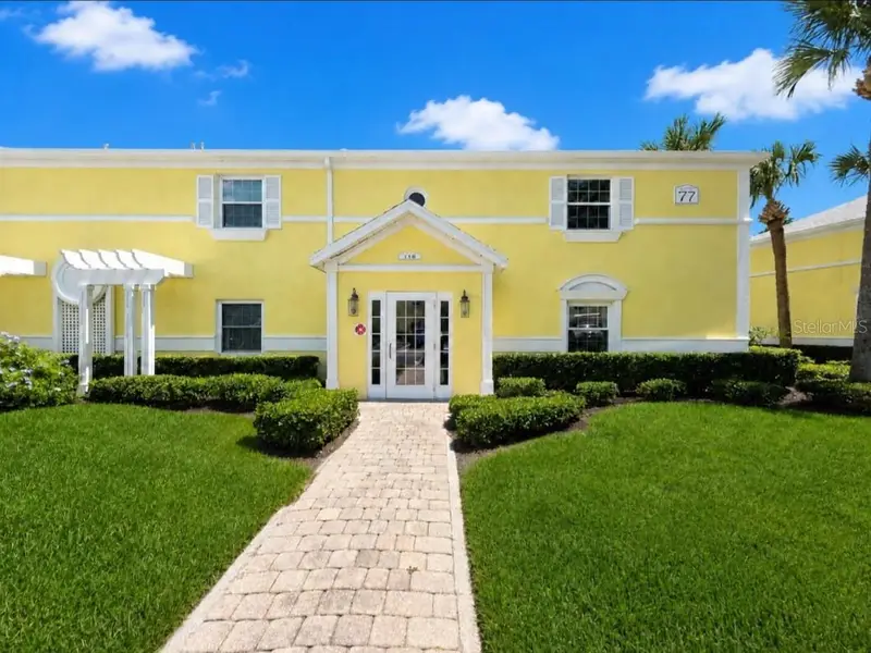 118 Pompano Dr Se #B, FL