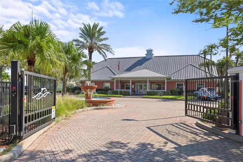 118 Pompano Dr Se #B, FL
