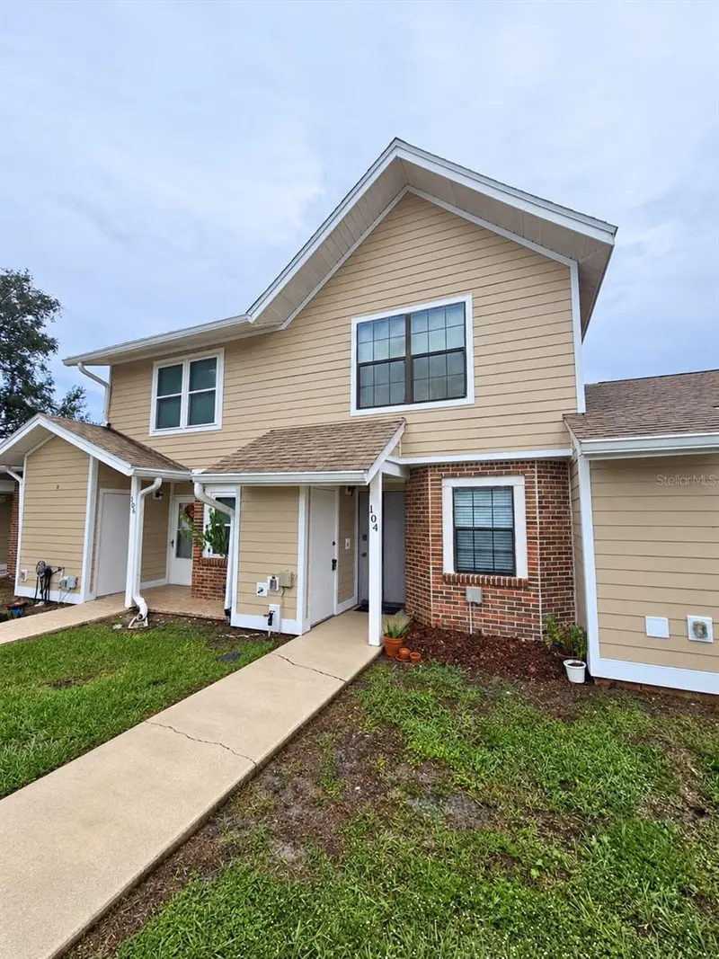 104 Hidden Arbor Ct, FL