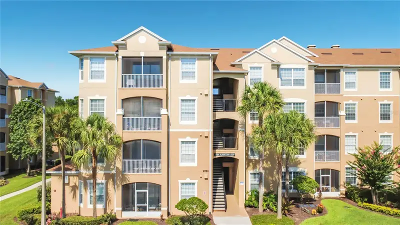 2784 Almaton Loop #205, FL