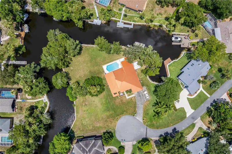 11649 W Clubview Dr, FL