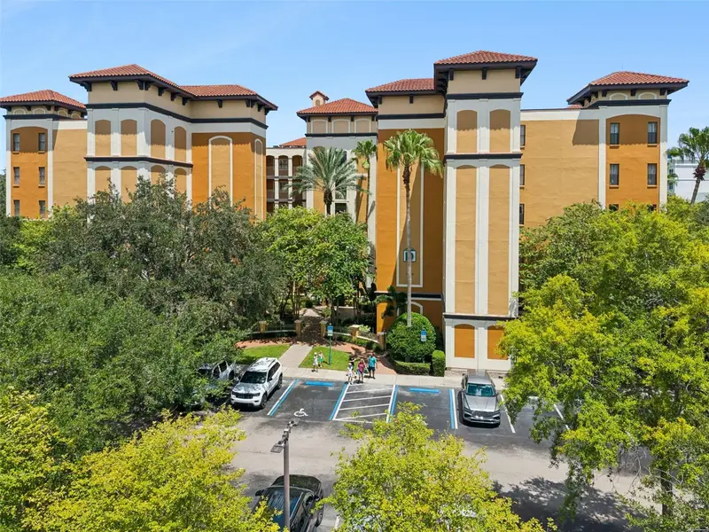 12539 Floridays Resort Dr #102d, FL