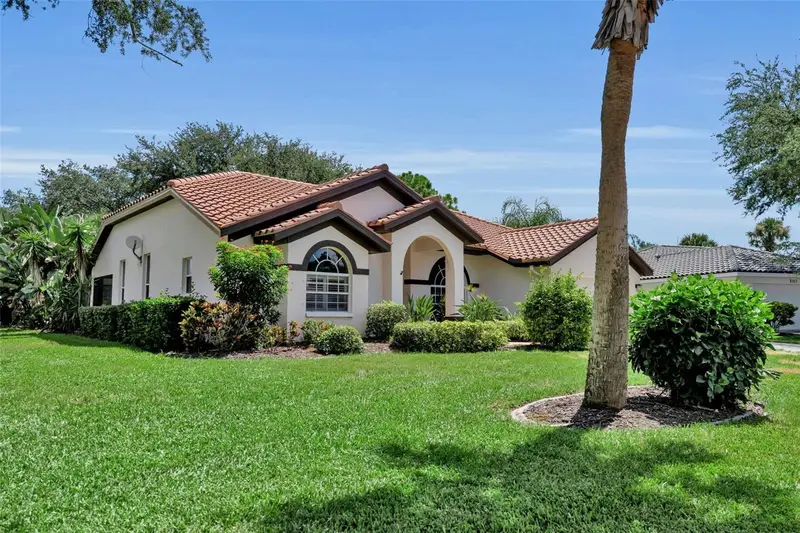 2102 Tequesta Trl, FL