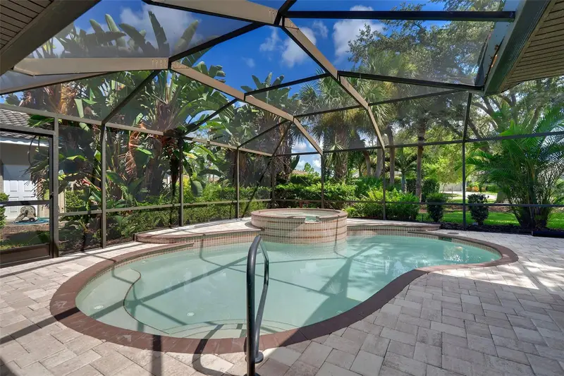 2102 Tequesta Trl, FL