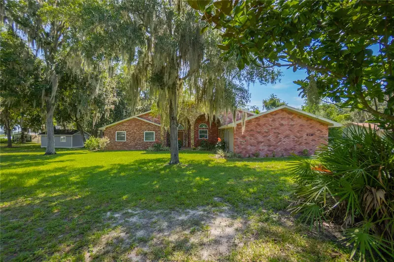 3711 E Turquoise Dr, FL