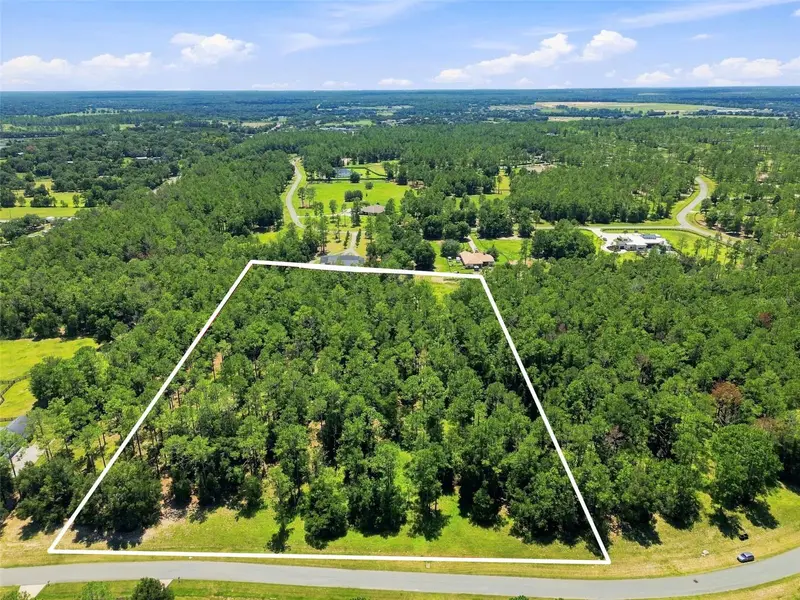 24150 Greenwood Xing, FL