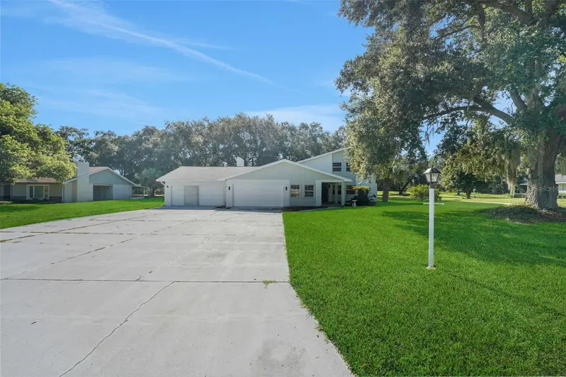 300 Greenfield Rd, FL