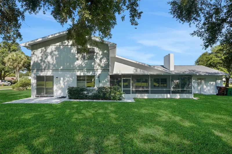 300 Greenfield Rd, FL