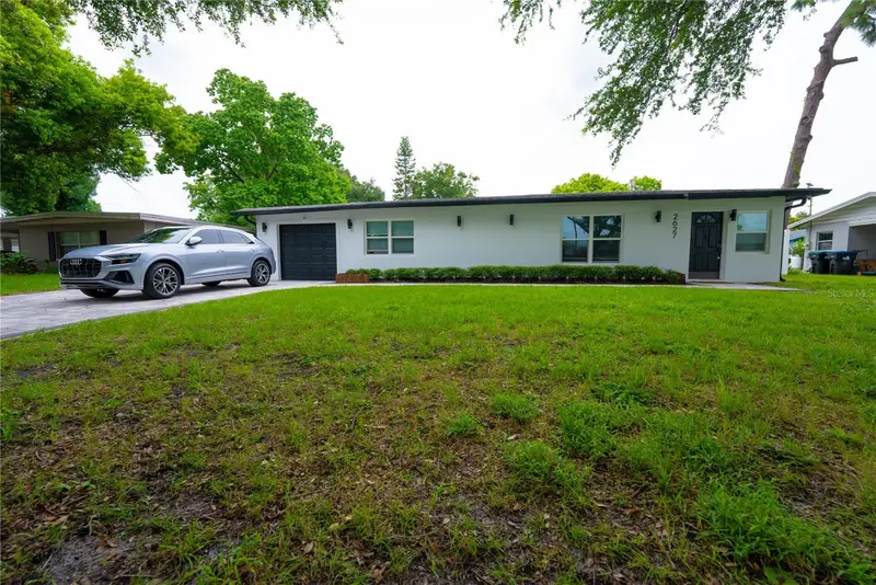 2627 Ambergate Rd, FL