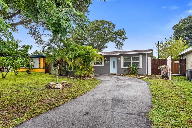 4057 67th Ave N, FL