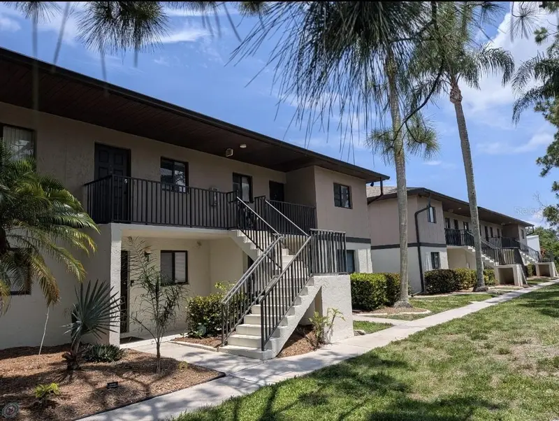 1210 Hall Rd #208, FL