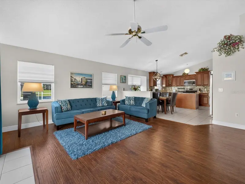 267 Rochester Loop, FL